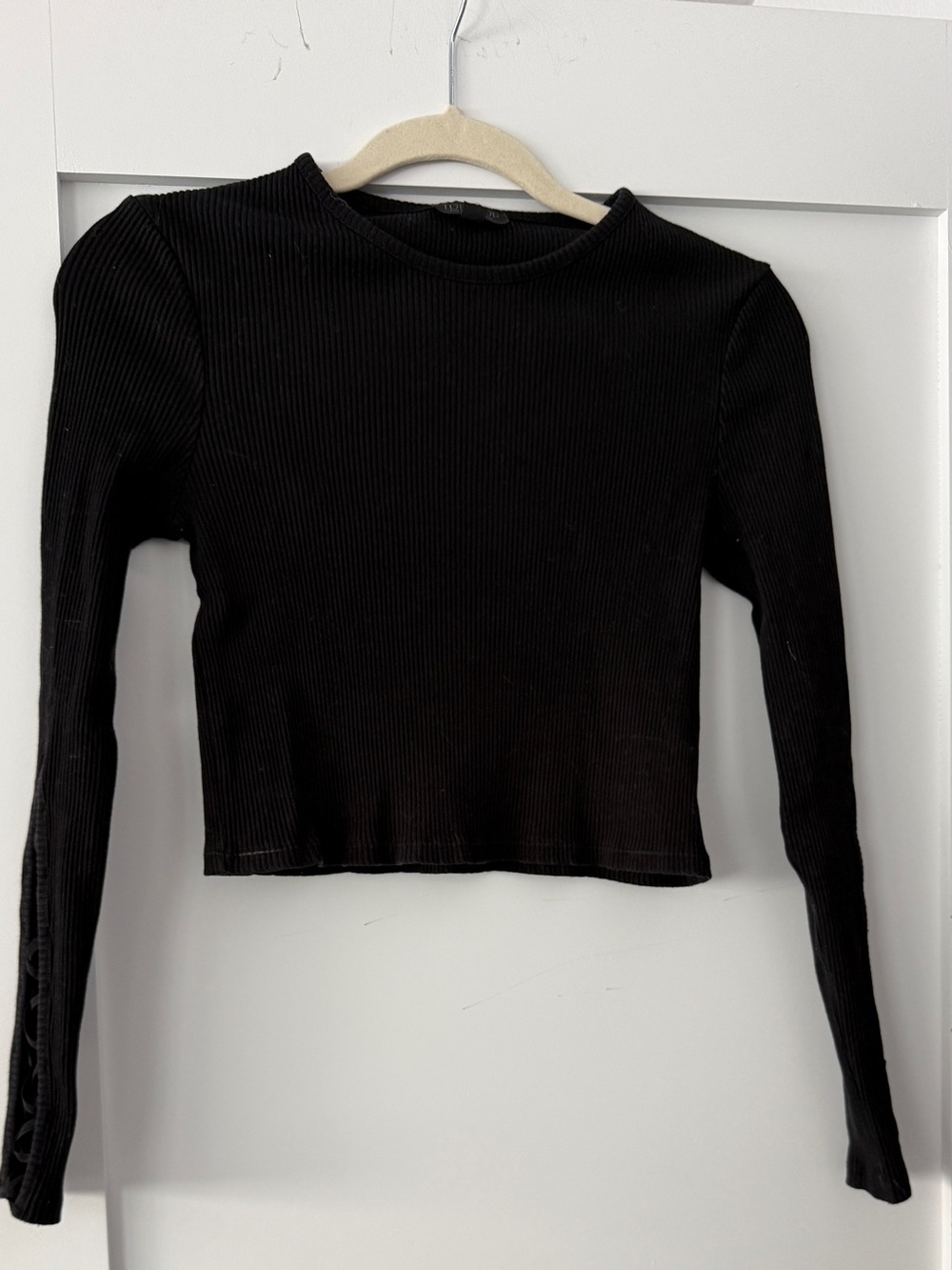 Topshop Black Ribbed Long-Sleeve Crop Top